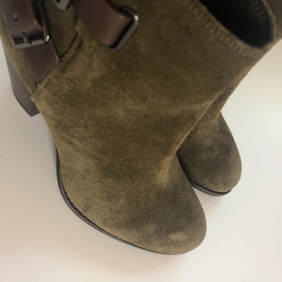 NEW! Gianni Binni khaki suede bootie - Picture 8 of 9